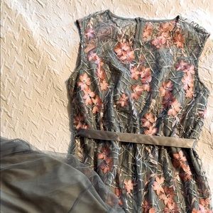 NWT Mermaid long dress - Gray and pink embroidery